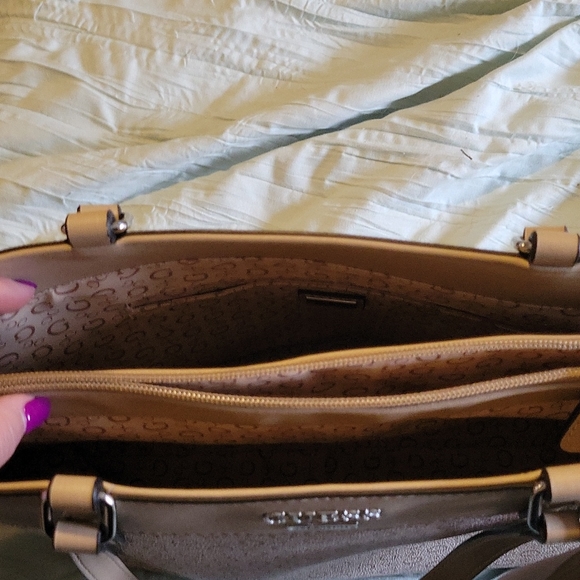 Hand bag - Picture 3 of 4